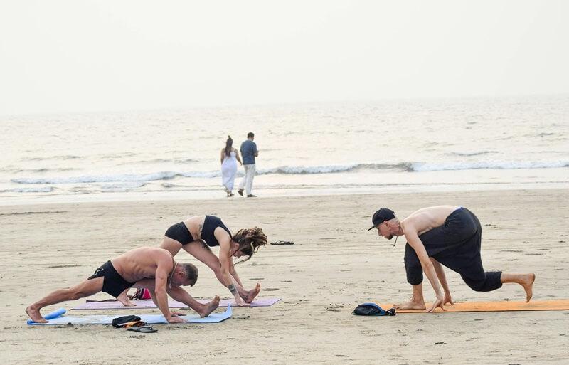 yoga-by-the-beach.jpg
