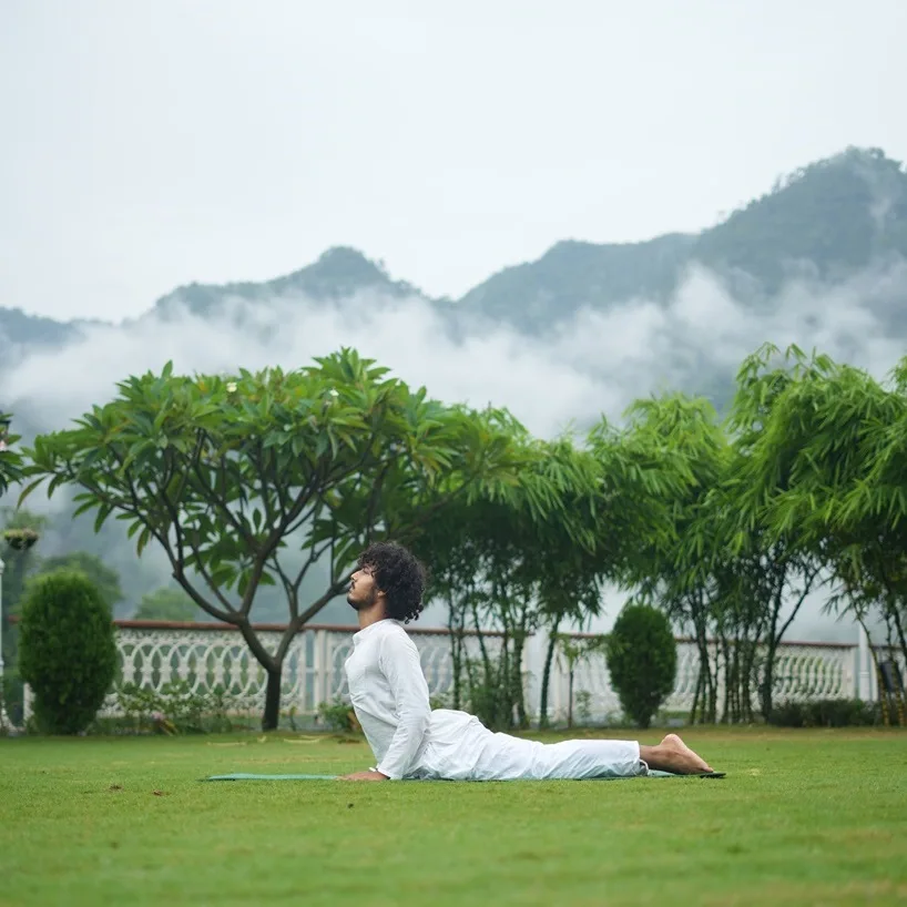 14 Days Yoga Retreat in Rishikesh, India | Intensive Yoga, Meditation & Wellness Program 14 Days Yoga Retreat in Rishikesh, India – Transformative yoga, meditation, pranayama, and Ayurveda experience in the Himalayas