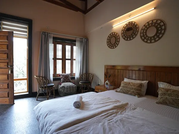 Comfortable private room in Rishikesh yoga ashram Comfortable private room at Rishikesh yoga ashram for students