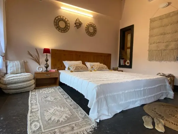 Private accommodation for 300hr yoga course in Rishikesh Private room accommodation for 300 hour yoga teacher training in Rishikesh